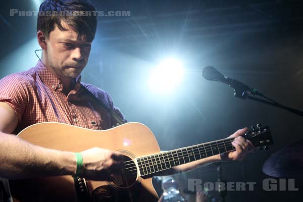 LOS CAMPESINOS - 2012-04-02 - PARIS - La Fleche d'Or - Rob Taylor